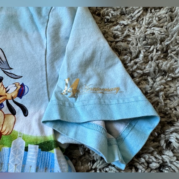 Disney Hong Kong Disney 14th anniversary shirt - Picture 3 of 7